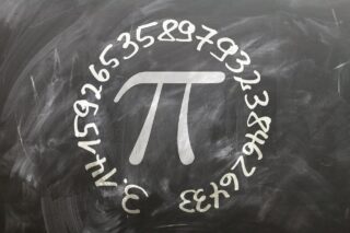 3・7・12・40・108 ― 宗教数字の年表化:どの文明が”完成”を最初に発明したか